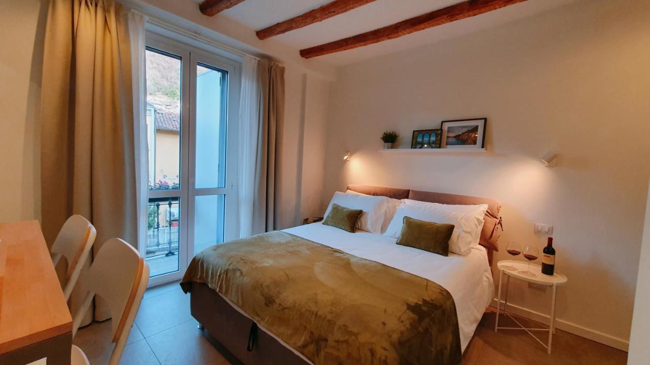 Foscolo 9 Room - Breakfast Комо Экстерьер фото