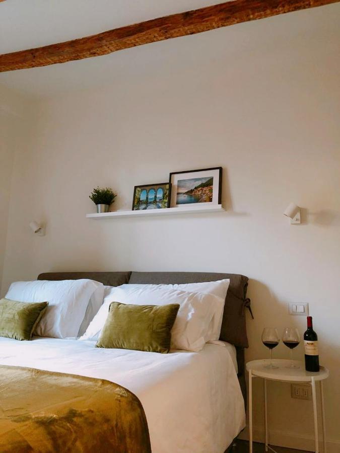Foscolo 9 Room - Breakfast Комо Экстерьер фото